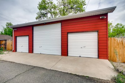 2391 S sherman St Denver CO-print-017-13-Garage-3600x2400-300dpi.jpg